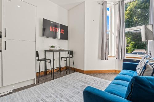 Cardiff Spa Escape - Sleeps 5