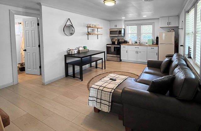 Carolina Cottage @ Kure~ Beach, Fishing, Pool, Kure Pier