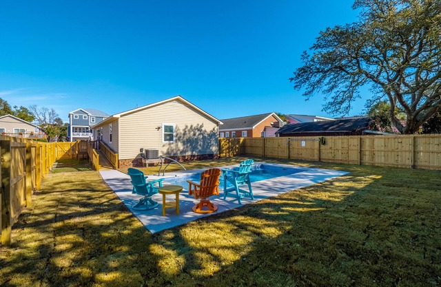 Carolina Cottage | Pet Friendly + Fenced Yard!