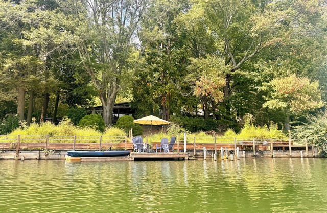 Carolina Cottage- Private lakefront retreat in Mountain Rest, SC