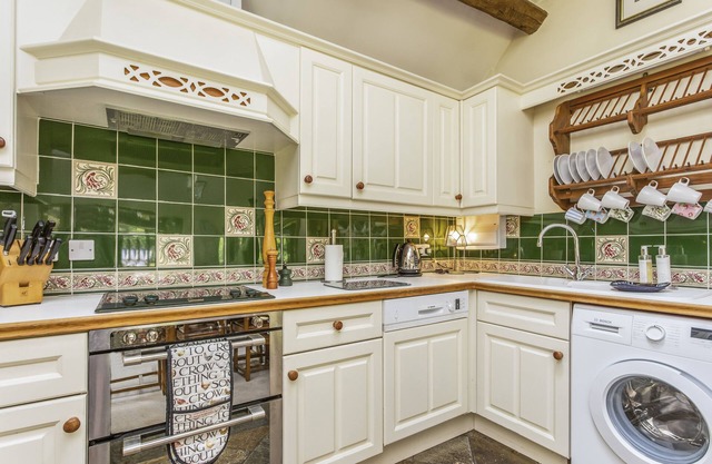 Carters Barn - a converted barn that sleeps 6 guests in 3 bedrooms