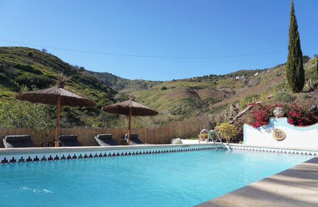 Casa 3/Andalusian architecture in a beautiful green oasis/1 km from El Borge