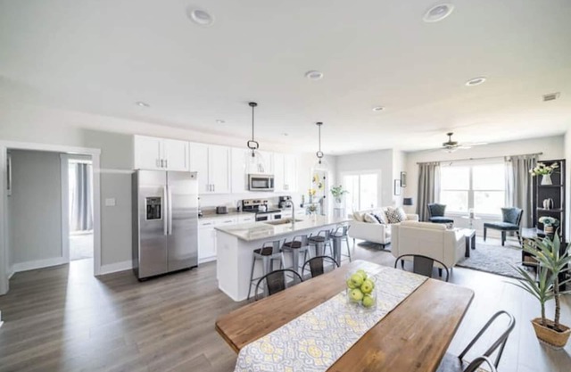 Casa Bela Modern Condo in Upscale Location