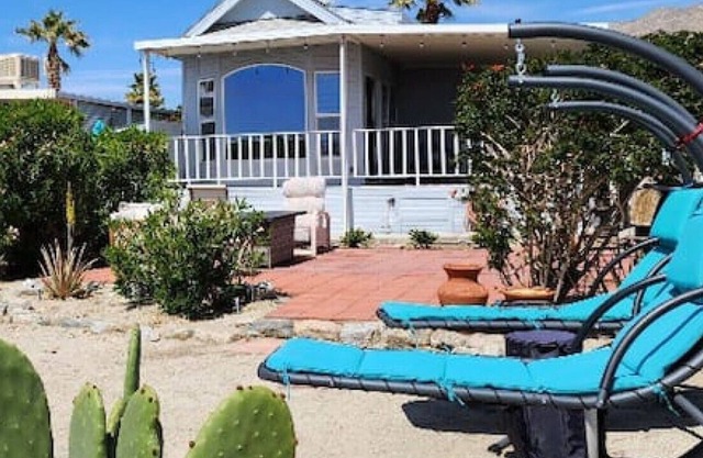 Casa Bella House in Desert Mineral Pool Resort