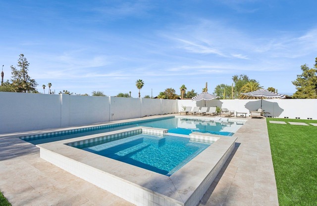 Casa Camelback | 3BR+Bunkhouse | Pool & Hot Tub