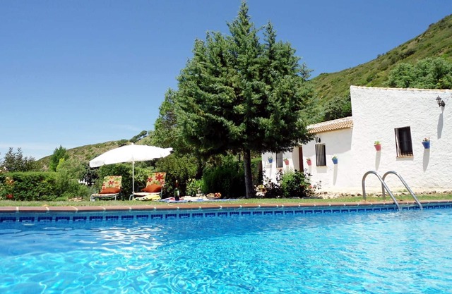 Casa Cantereros, small country house with wonderful views