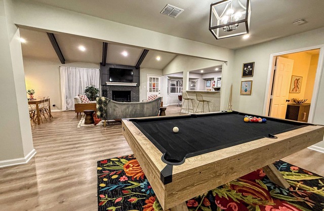 Casa Castillo 5BR w/Pool + Patio & Game Room