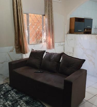 Casa com 1 cama de casal e 1 cama de solteiro