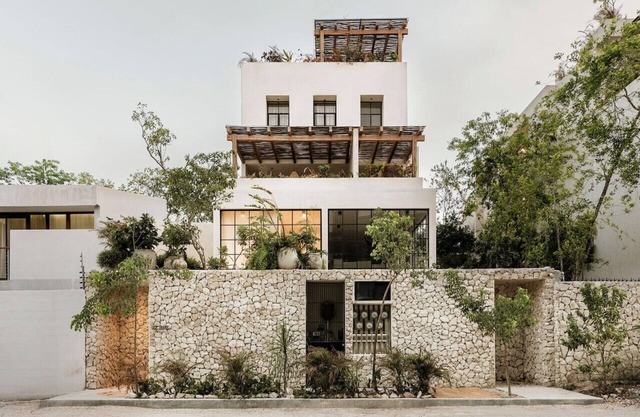 Casa Crocata Romance and Retro
