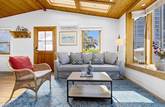 Casa de las Olas | Cozy 1BR La Jolla Getaway