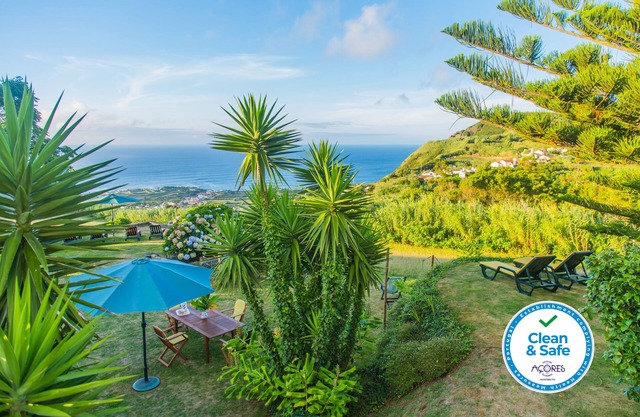 Casa de Pilatos - Country house Azores with stunning sea views