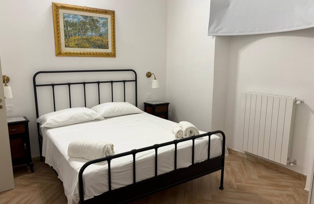 Casa delle camelie - Two Bedroom Apartment, Sleeps 6