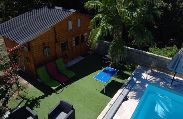 Casa di legnu ,charmant chalet avec piscine