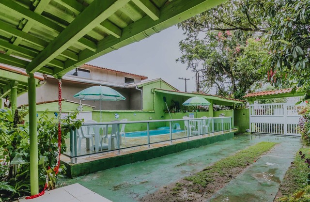 Casa em Ubatuba com piscina a 10 min da praia