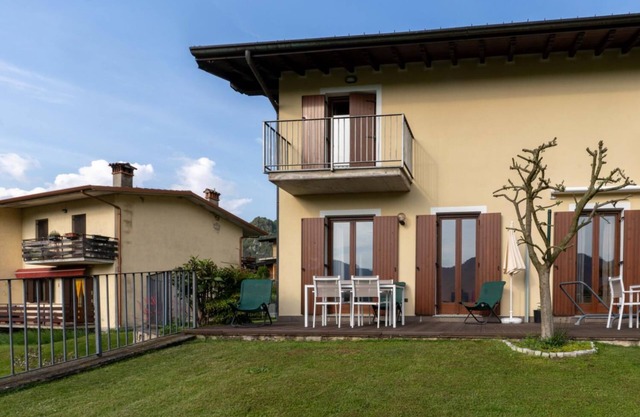 Casa Flora - Two Bedroom Apartment, Sleeps 6