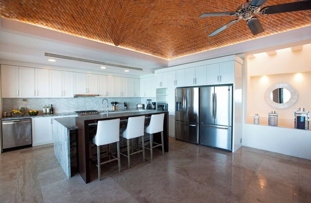 Casa Frajari - luxury exquisite beachfront villa at tropical paradise!