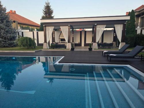 Casa Italiana with Exclusive Pool