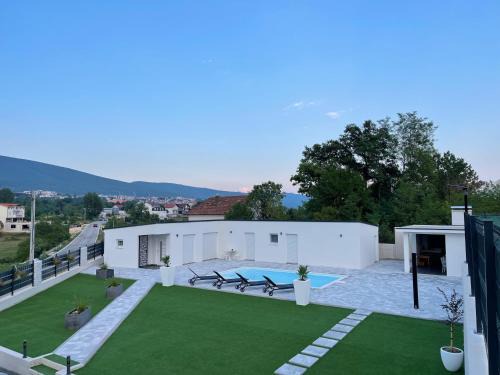 Casa La Familia