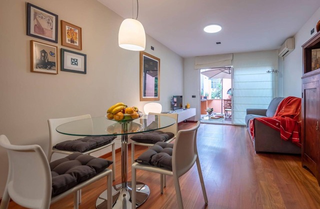 Casa Magnolia - Holiday Apartment Rental in Girona | Bravissimo