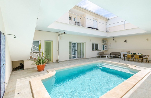 Casa moderna con piscina privada y barbacoa, YourHouse Villa Marian