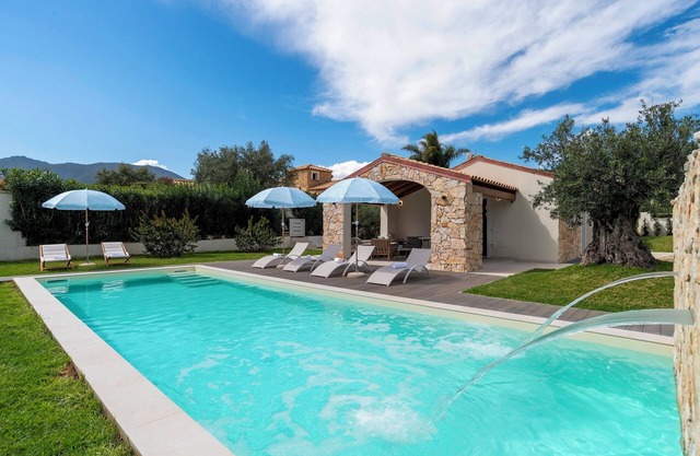 Casa Moros 6, Emma Villas