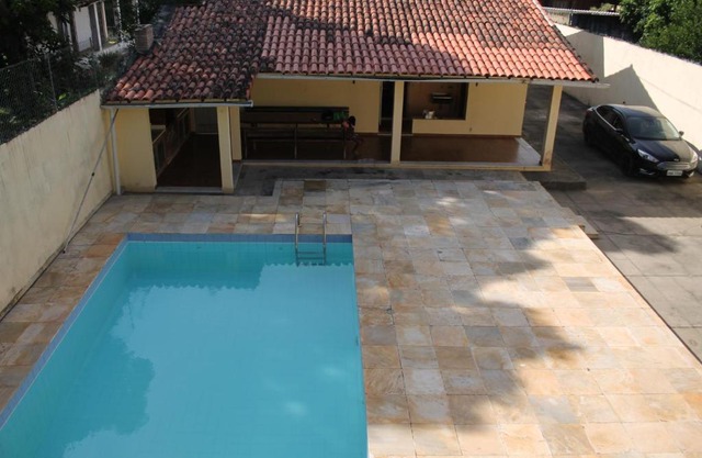 Casa muito espaçosa privativa com Piscina, Churrasqueira e área gourmet