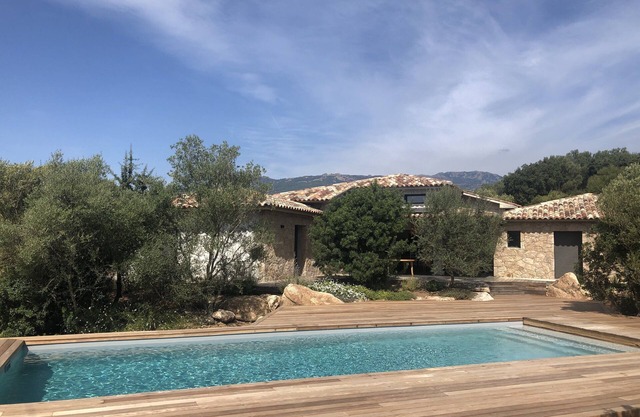 Casa O Catali, large new luxury villa of 200m2 with views of the vineyards