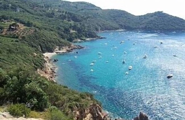 Casa Panoramica with balcony, in stunning medieval village, short drive to beach