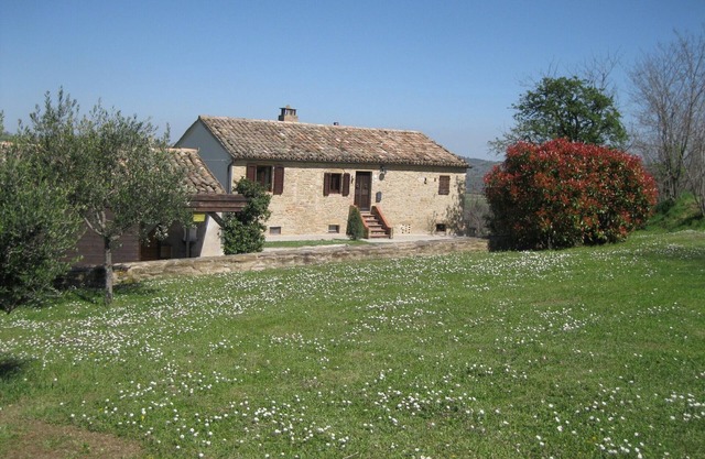 'Casa Pietra Assolata' - Rustico in a fantastic location with pool