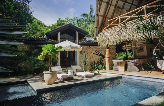 Casa Primos - Luxury Home, Casa Primos - Luxury Home - 2 Min Walk to the Beach