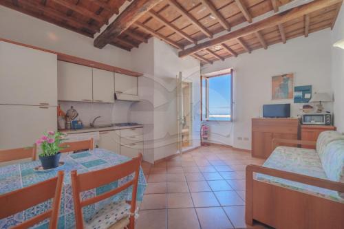 Casa Vittoria sul Lungomare - Goelba