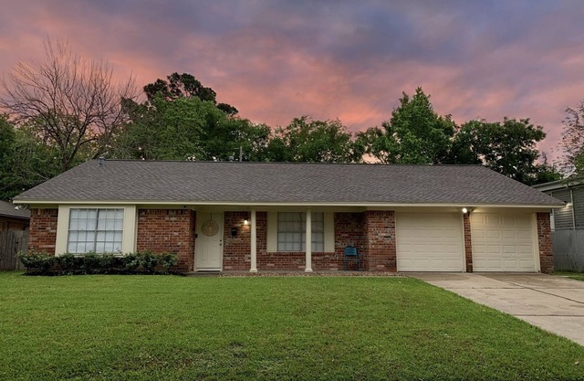 CasaVine@Baytown, E. Houston Getaway!