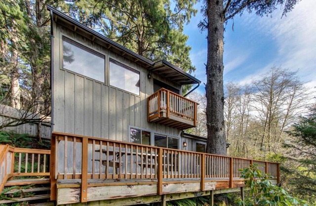 Cascade Head Salmon River Getaway