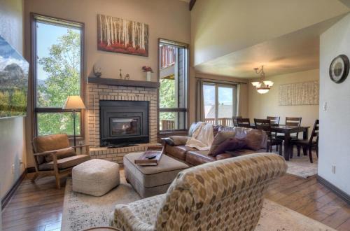 Cascade Village 27