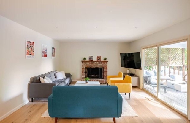 Casita Sonoma: Enchanting remodeled 3BD/2BA home, Chef's kitchen, modern style