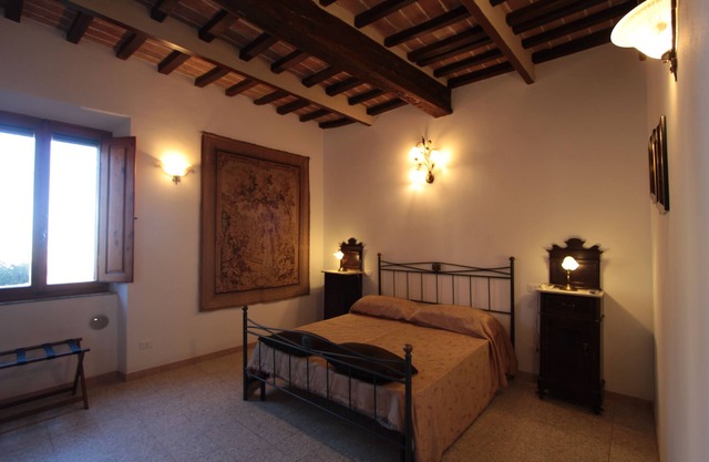 Casole d'Elsa - medieval apartment