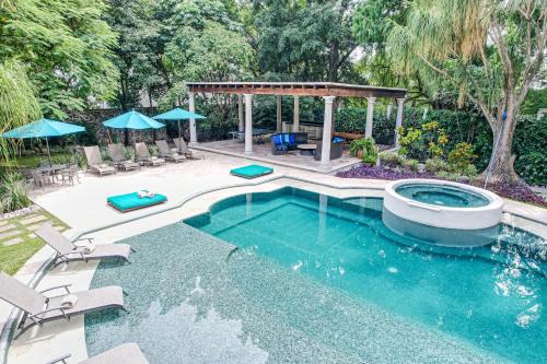 Casona de Elefantes Cuernavaca, 11 suites, 24 personas
