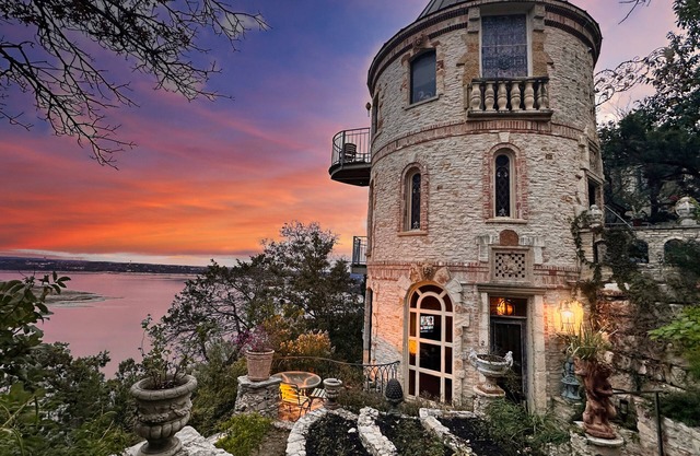 Castle apartment #1 at Villa del Sol ~ Lake, hillside, sunsets & nature galore!