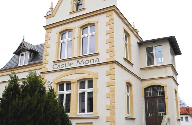 * Castle Mona - * Castle Mona/Diestel GM 69176