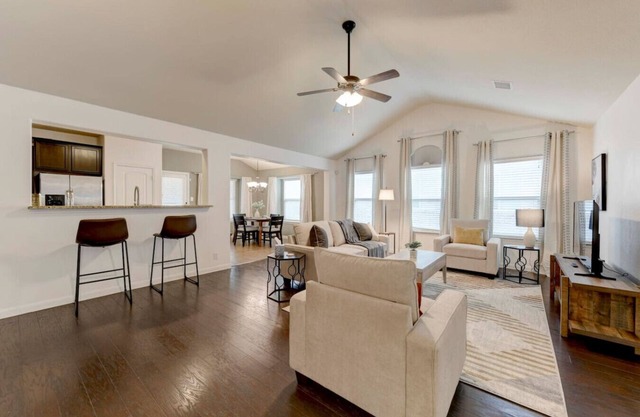 Cedar Park Executive Stay