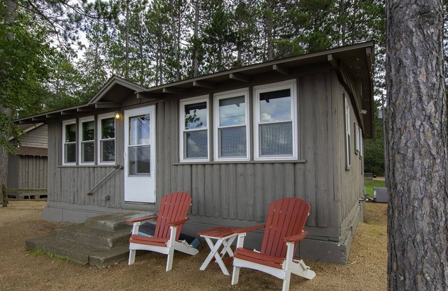 Cedaroma Lodge Cabin # 3 Little St Germain Lake Northern Wisconsin Cabin