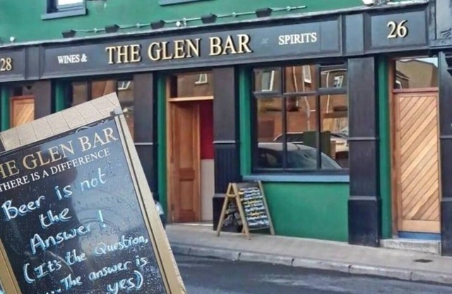 Central 2-Bed Apt, Sleeps 5 above Great Derry Pub