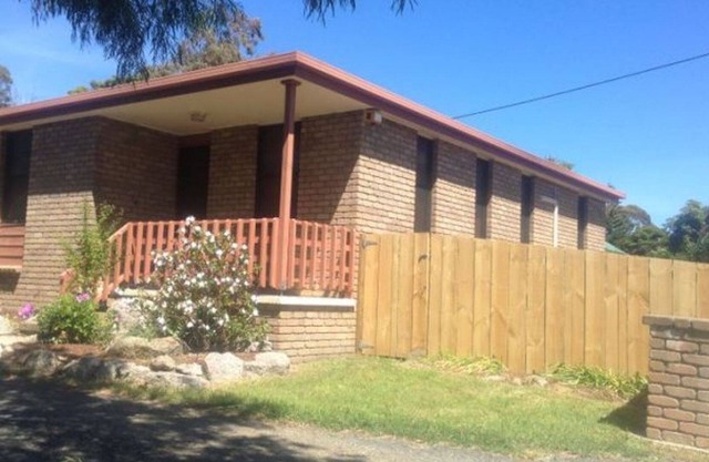 Central 2 Bedroom Holiday Accommodation - Shirley Court