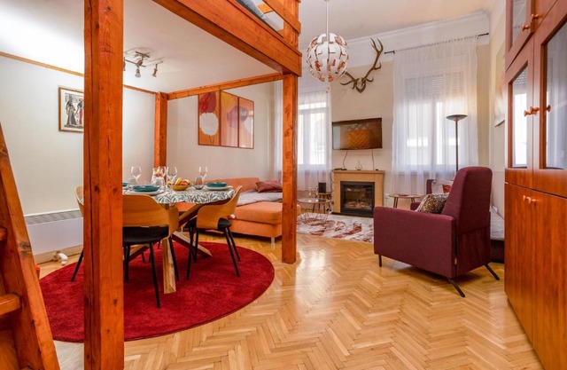 Central Design Apartment