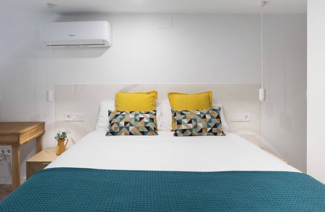 Centrally located apartment in Seville. THE HOLY QUEVEDO