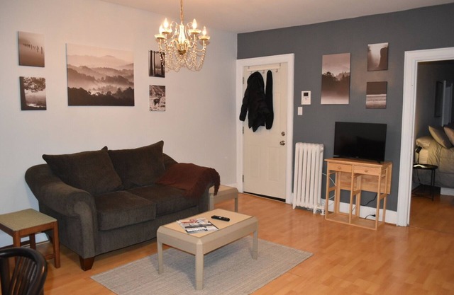 Centrally located, one bedroom, 3rd floor walkup. Ideal for business traveler