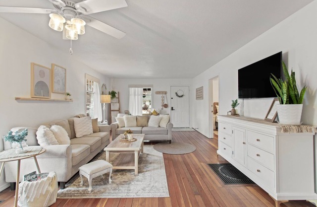 Centrally located house downtown
