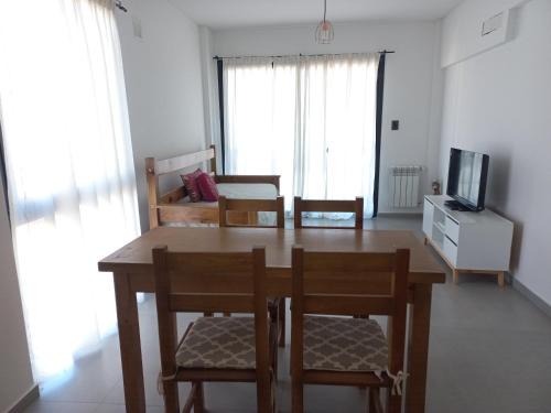 CENTRO NORTE IV con cochera a 100 mts de Av Alem y del consulado