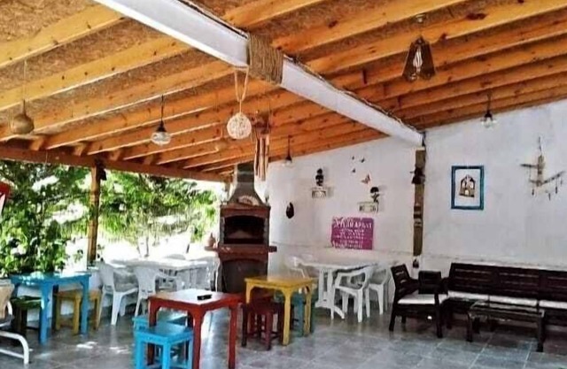 CEYLAN APART