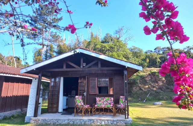 Chalé Ipê Amarelo, Dentro da Mata Atlântica, 1hr de SP - Petfriendly